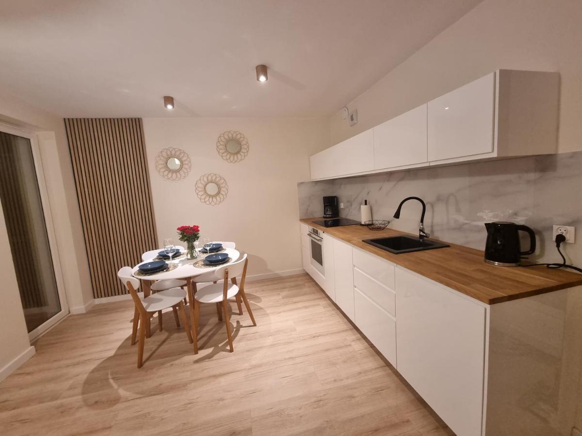 Apartament Osiem Gwiazdek Dziwnówek Esterno foto