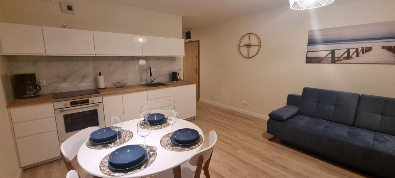 Apartament Osiem Gwiazdek Dziwnówek Esterno foto
