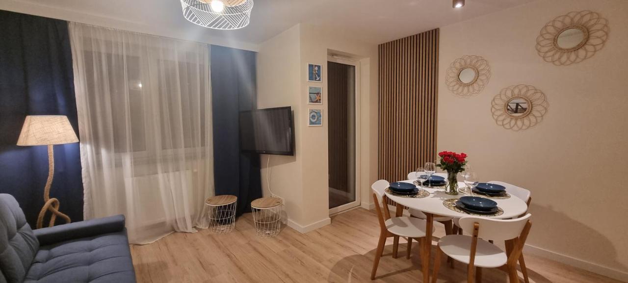 Apartament Osiem Gwiazdek Dziwnówek Esterno foto